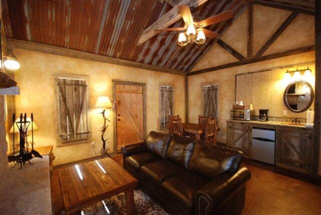 Country Inn Cottages 프레드릭스버그 외부 사진