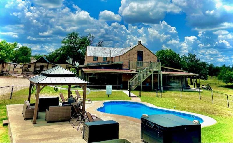 Country Inn Cottages 프레드릭스버그 외부 사진