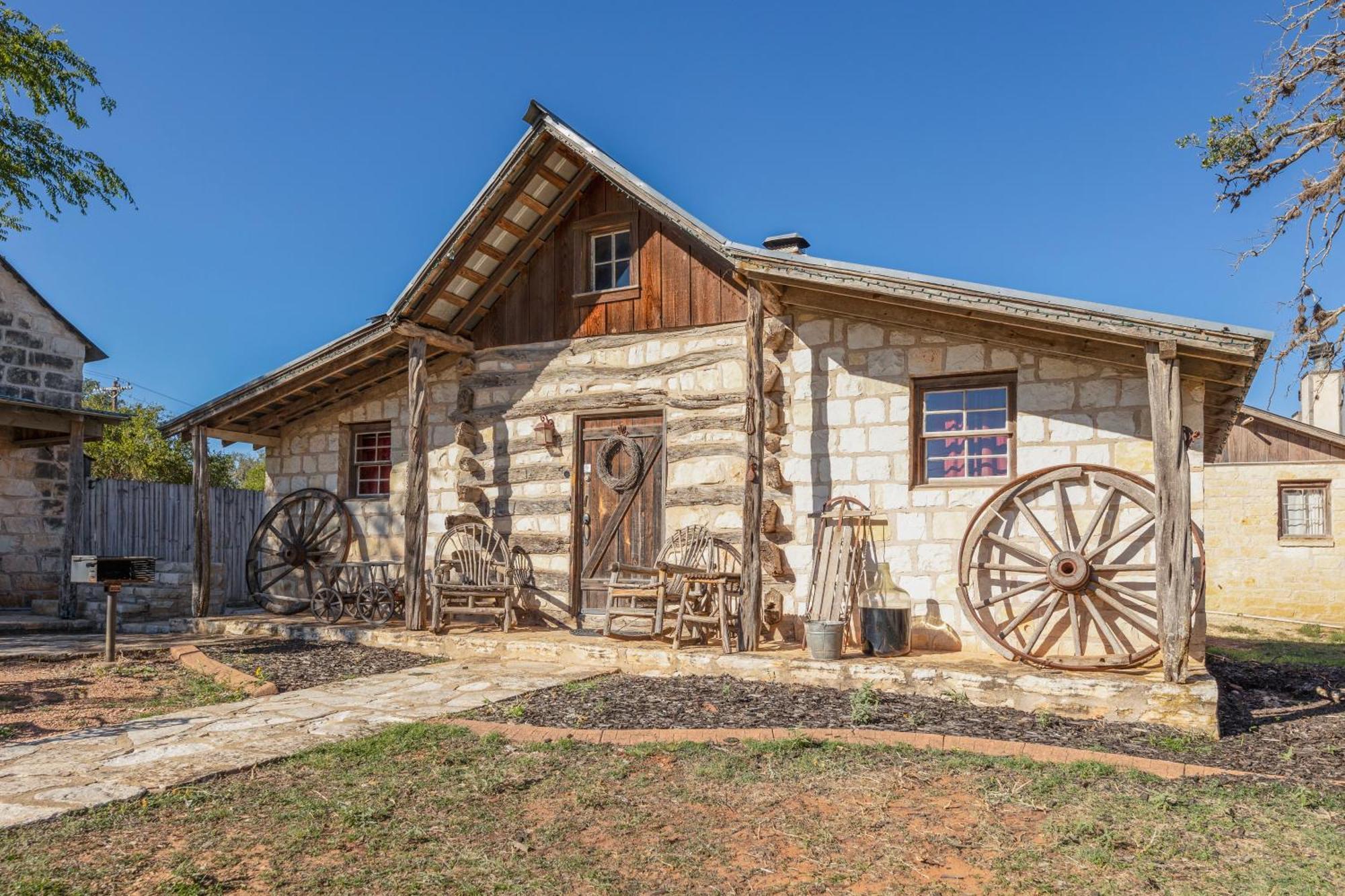 Country Inn Cottages 프레드릭스버그 외부 사진